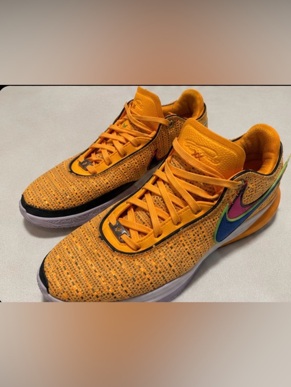 Nike LeBron XX (20)
"Laser Orange / James Gang"